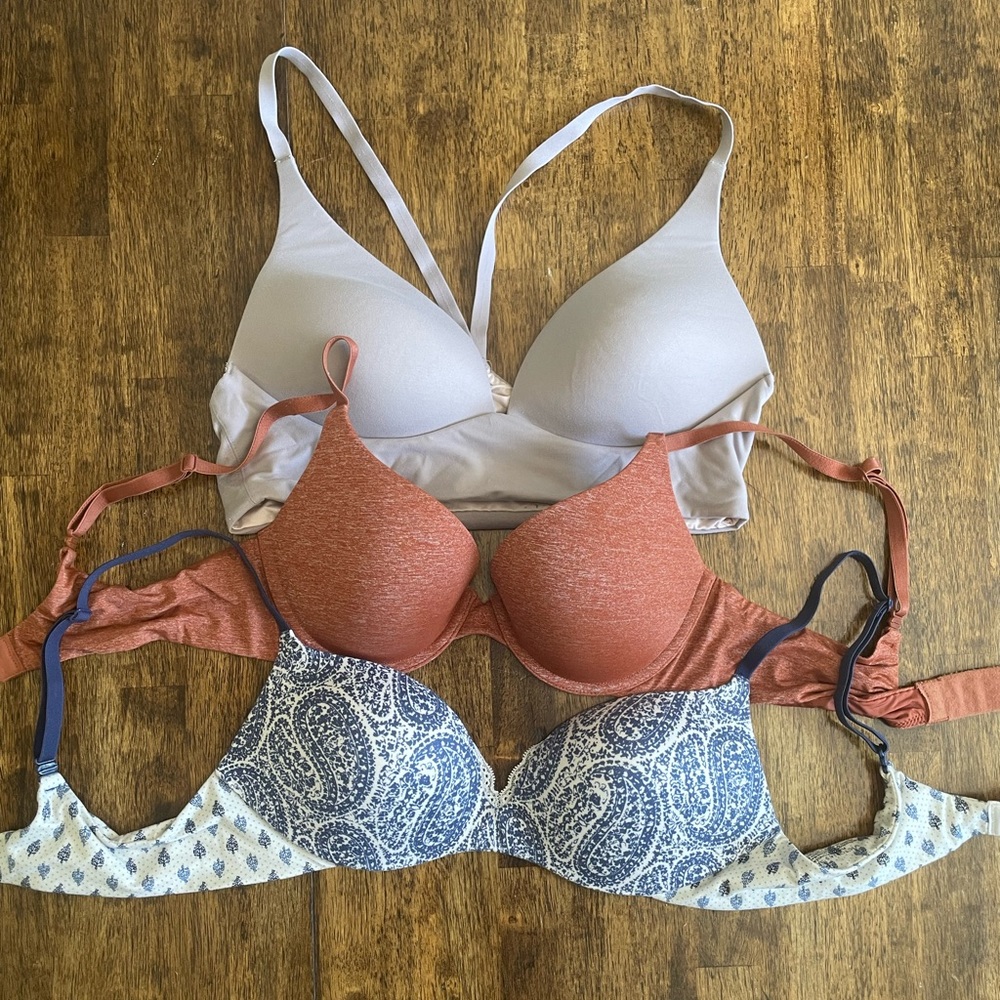 Victoria’s Secret Bras- Pack of 3 34B